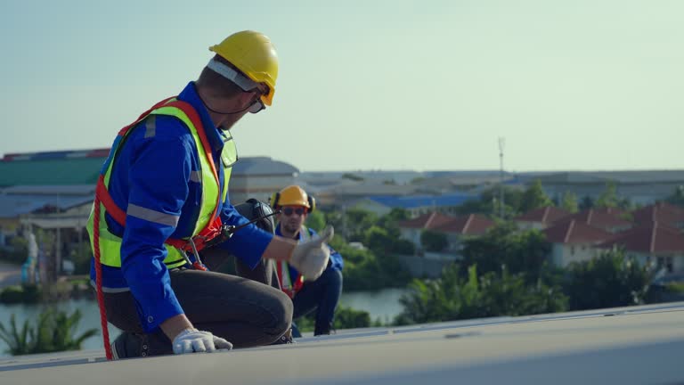 Best Emergency Roof Repair Services  in Jackson, MI